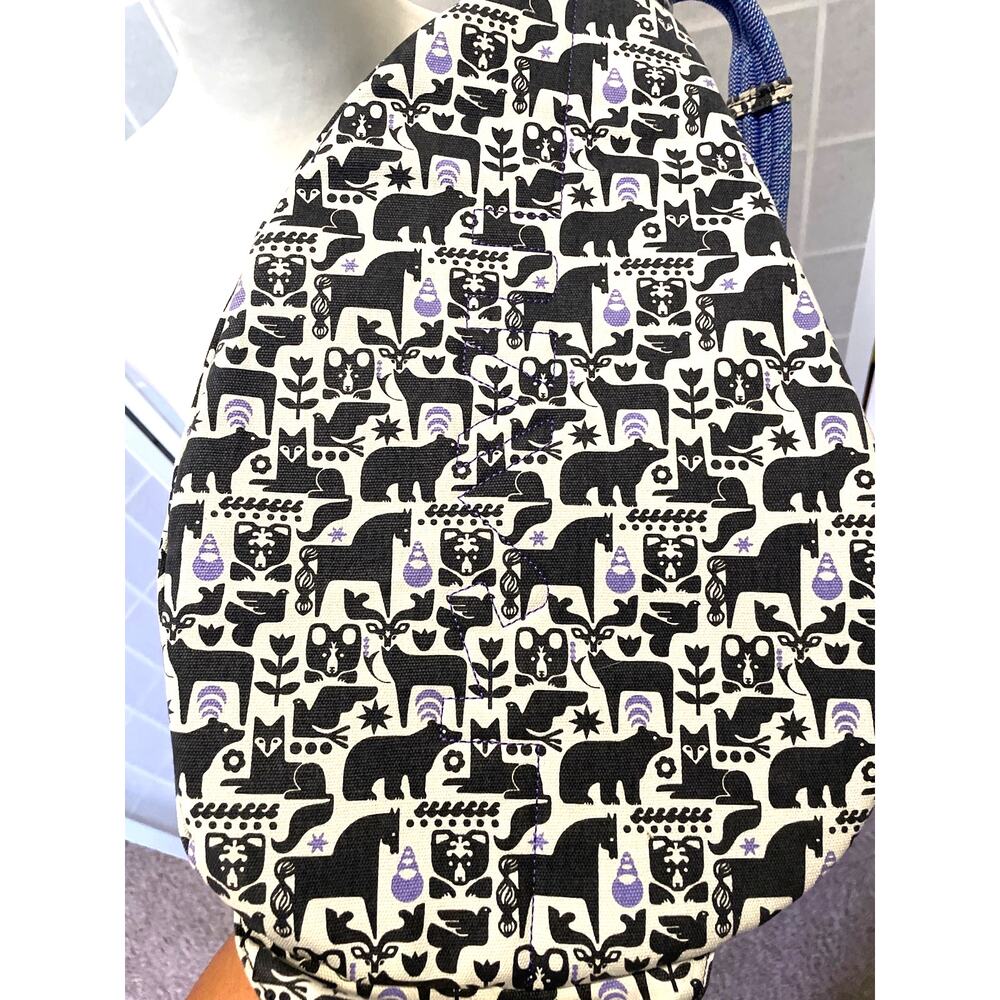 Kavu purple and White Animal Print Rope Sling Bag - Picture 9 of 9